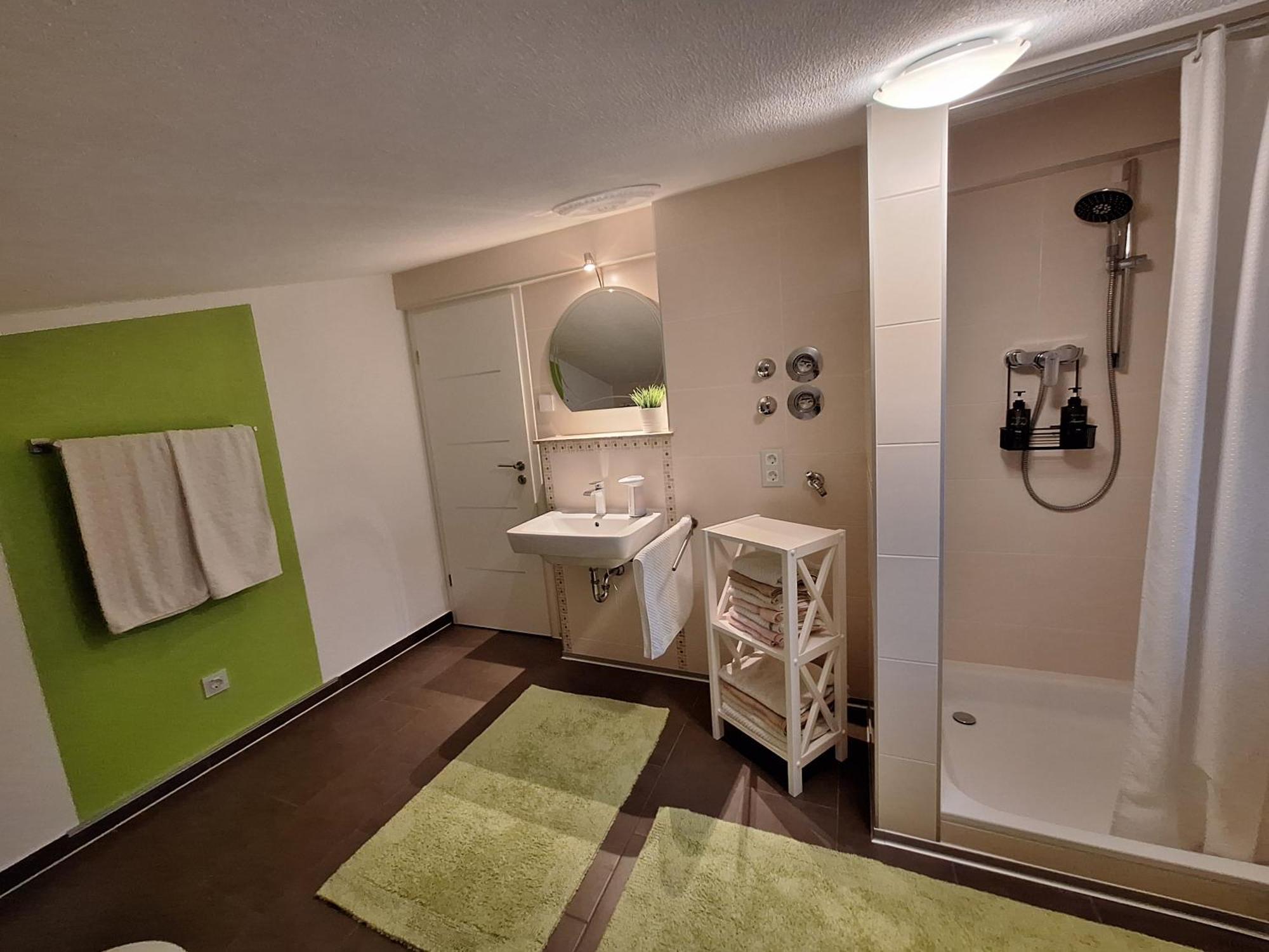 Modern Und Gemuetlich Apartman Linden  Kültér fotó